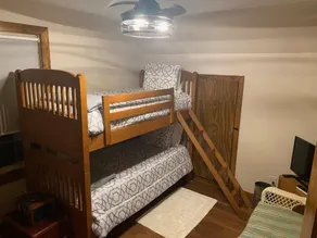 The Upstairs Hideaway - Image 3