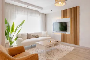 Los Suites - Deluxe Suite - Image 2