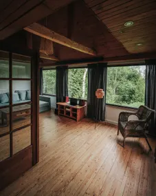 Warm rustic-chic chalet (with spa!) - Image 4