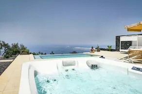Dream House - Heated Pool, Jacuzzi & Sauna - Image 2