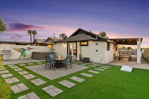 Hummingbird House w/ BBQ in Downtown Phoenix - Image 5