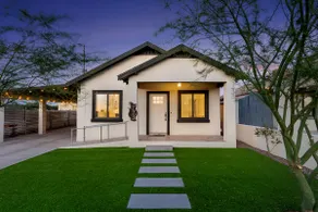 Hummingbird House w/ BBQ in Downtown Phoenix - Image 2