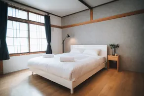 BBQ with roof/climbing wall/NETFLIX/100-inch projector/air conditioning in each room - Image 5