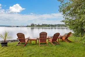 Mt Rainier View Beachfront Retreat | Private Beach - Image 5