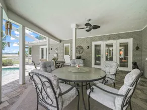 Lake Front! Spacious Home w/heated pool & kayaks - Image 3