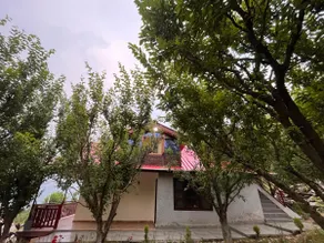 Work-Friendly Plum Orchard Stay in Kullu-Manali - Image 3