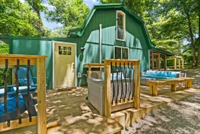 Happy Hollow cottage @ Patoka - Image 3