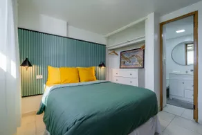 Hippodrome Suites - Image 2