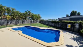 Calahoney - Delightful home with pool - Image 2