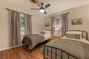 Rustic Charm Owasso | 2BR •Big Backyard•Near Tulsa - Image 5