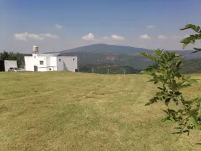 Panoramic villa with pool - Image 3