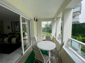 3 bedrooms, tram, parking! - Image 5