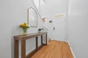 3 Bd/3 Bth*3 Pkg Spaces*3 Beds*FIFA Welcome - Image 2