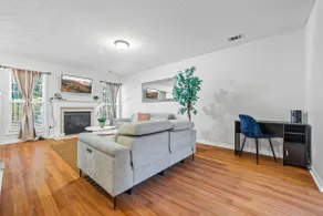 3 Bd/3 Bth*3 Pkg Spaces*3 Beds*FIFA Welcome - Image 4