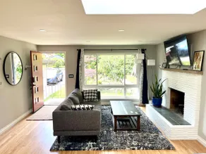 Seattle Home on a Greenbelt! - Image 2