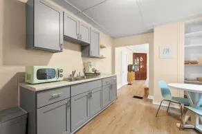 Carriage Cottage - Image 4