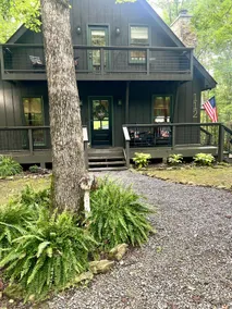 ”Rabbits Run” Mountain Creek Retreat - Image 3