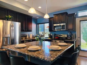 | Cozy Suite King Bed | Full Kitchen | Gym | More! - Image 4