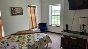 It's a Brick House - on the 2nd Floor - Image 3