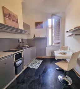 Large studio Manosque 300 m from the station - Image 3