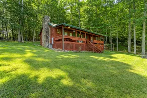 Johnson's Cabin at Winters Haven - Image 4
