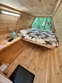 Unique Hexagon Cabin - Image 4