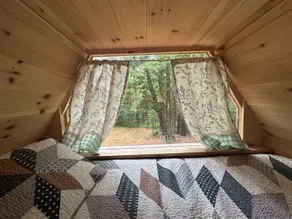 Unique Hexagon Cabin - Image 3