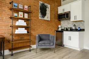Brownstone Downtown New Haven | Central Yale - Image 4