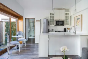 1 Bedroom Garden Suite - Downtown Collingwood - Image 3