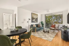 Glebe Tranquil Retreat - 2bd with parking - Image 3