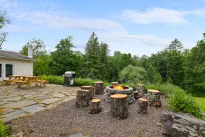 Eagle Manor | Indoor Pool, 7 Acres - Image 4