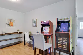 Eagle Manor | Indoor Pool, 7 Acres - Image 3