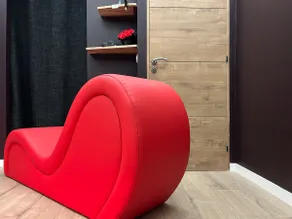 Love room in Paris - Image 4