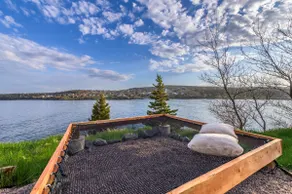 Oceanfront Captain's Walk | Hot Tub & Whale Watch - Image 4