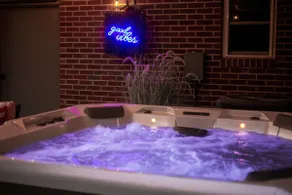 Private Retreat-HotTub-FirePit- 20+Wineries nearby - Image 3