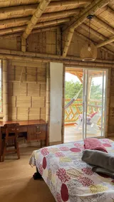 Beautiful cabin, traditional look and easy commute - Image 5
