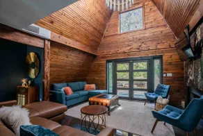 *New* Luxury Home for Parties 3bd/3bth, sleeps 10! - Image 4