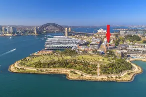 Opera House :4-Brs Townhouse in Heart of The Rocks - Image 2