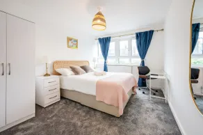 Nice 2-bed flat near earls court  - Image 2