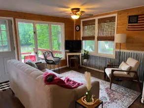 Little River House on Henry - Image 5
