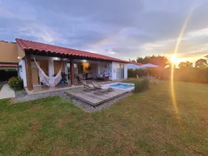 Country House with Jacuzzi 10 min from the airport - Image 4