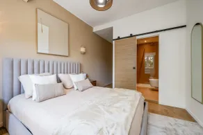Luxurious, spacious and fully equipped, 5 min from the port. - Image 4