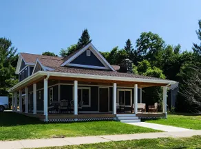 Cedar Hill Cottage perfectly located in downtown Boyne City! - Image 2
