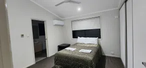 8 Green Village - Image 3