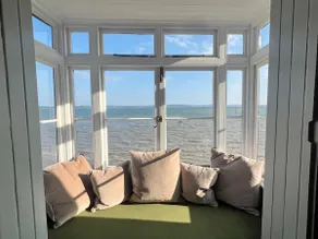 Iconic Beach Front Stay | The Watch House, Lepe - Image 2