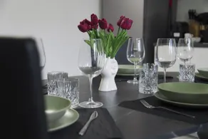 Elegant apartments in Isola district - Image 5