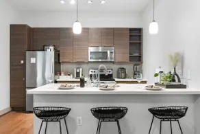 Houston Midtown | 3 Pools | Parking | Walkable - Image 5