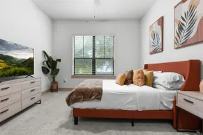 Houston Midtown | 3 Pools | Parking | Walkable - Image 4