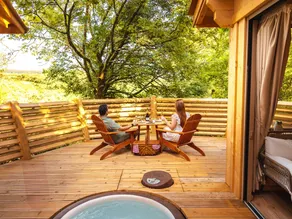 ”Coup de Coeur” cabin with hot tub - Image 3