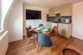 Comfortable apartment close to the train station - Image 4